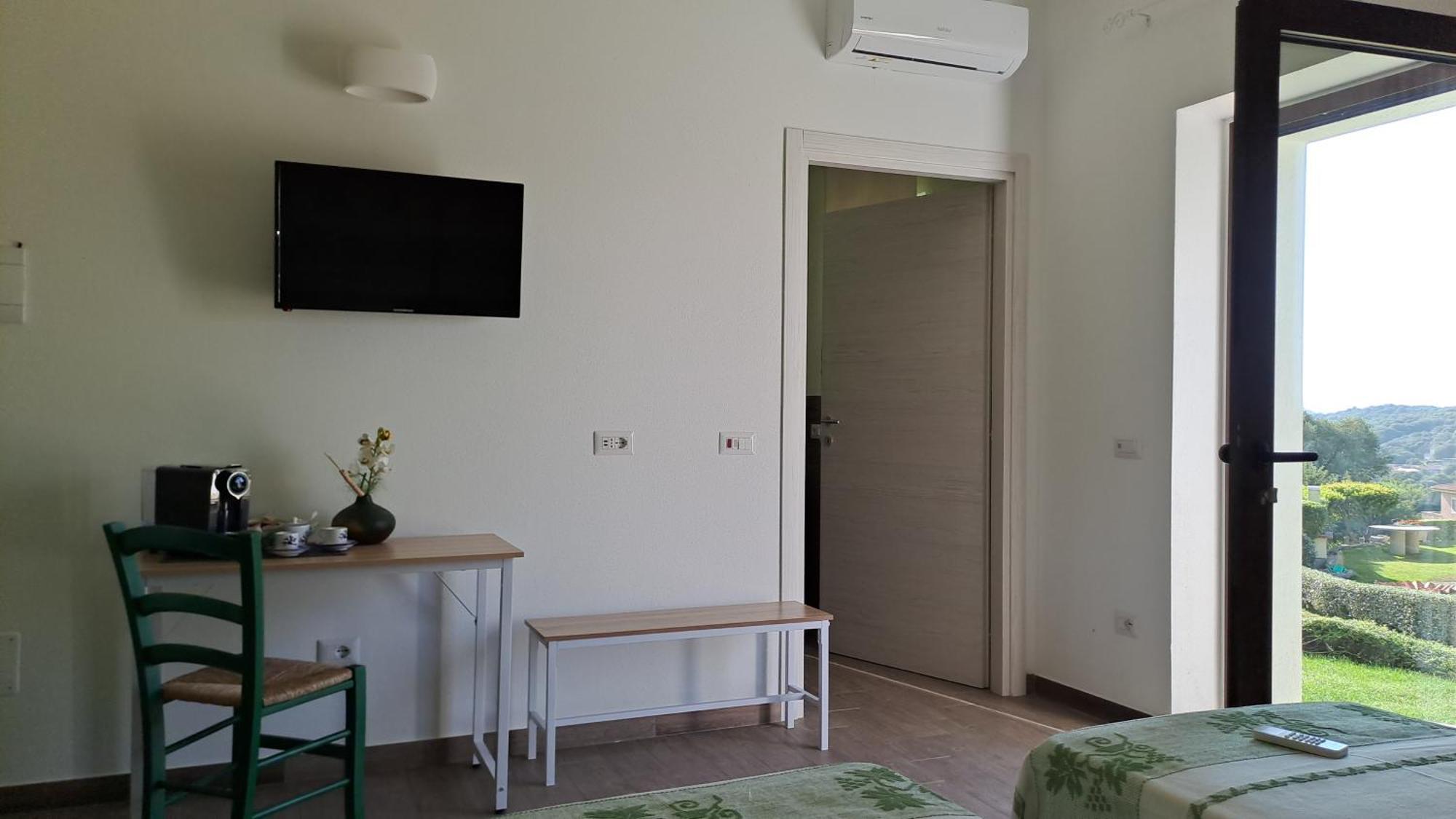 B&B La Chintina Sant'Antonio di Gallura Exterior photo